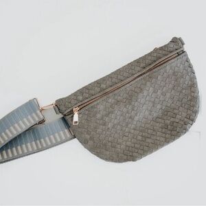 NEW Woven Belt/Bum Bag 🩶 Grey